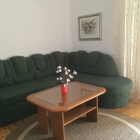 Konukevi Apartmani Svit 3*