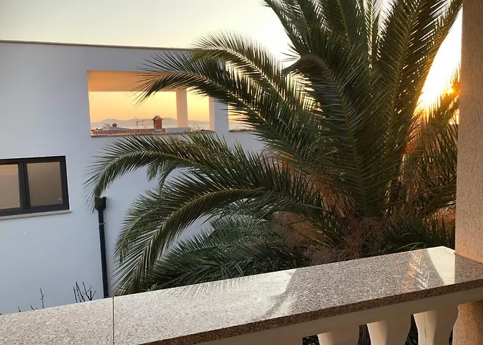 Apartmani Svit 게스트하우스