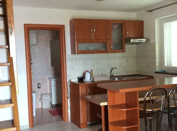 Apartmani Svit 게스트하우스 자다르