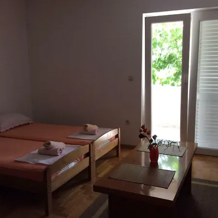 Apartmani Svit Maison d'hôtes