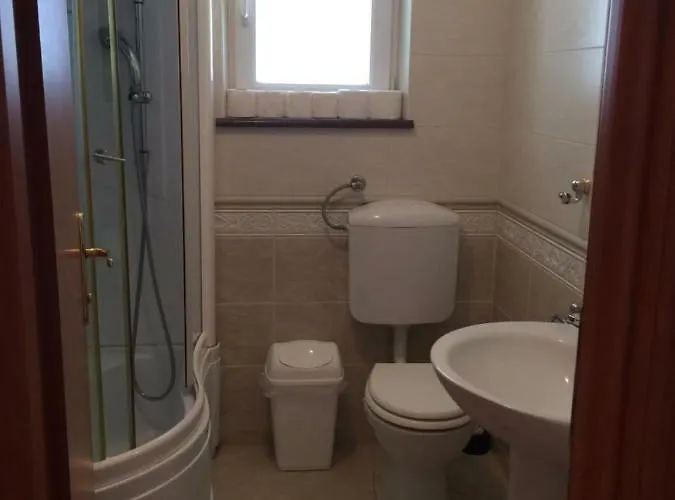 Apartmani Svit Πανσιόν 3*